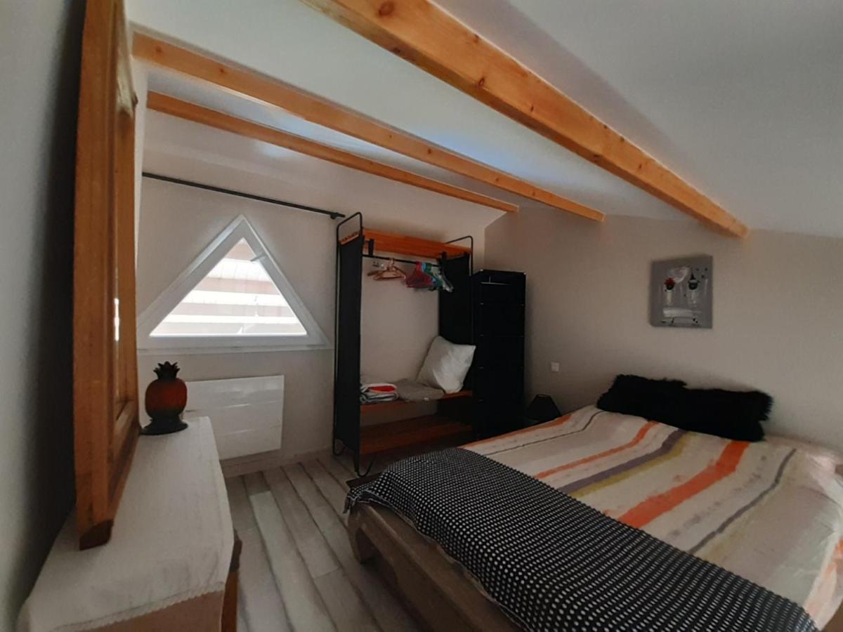 appartement indépendant à 10min des plages au calme proche O'gliss et O'funparken campagne La Jonchere Esterno foto